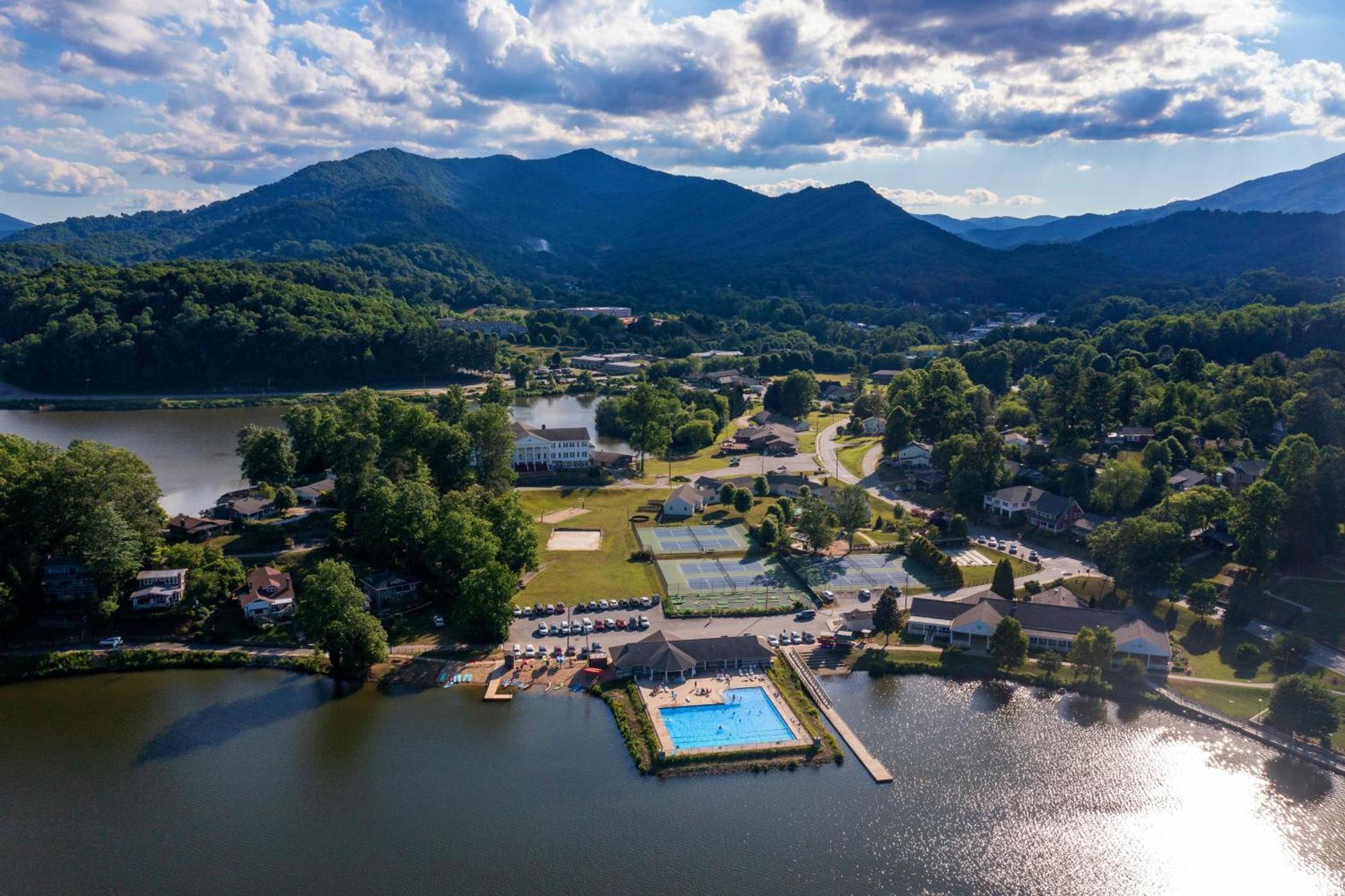 Mountain Peace Villa Lake Junaluska Exterior photo